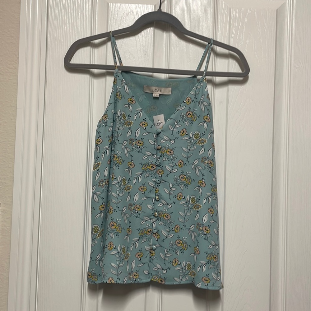 NWT. Never worn LOFT blouse tank